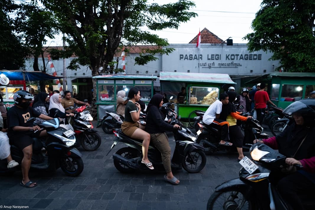 Market traffic